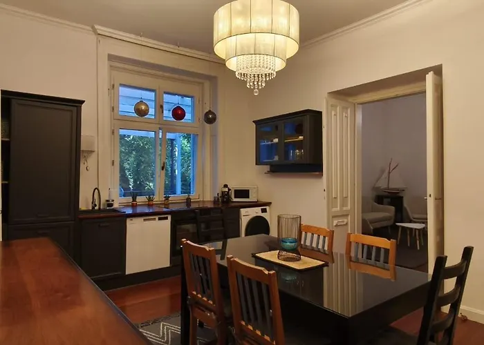 Balatonka דירה Alsóörs